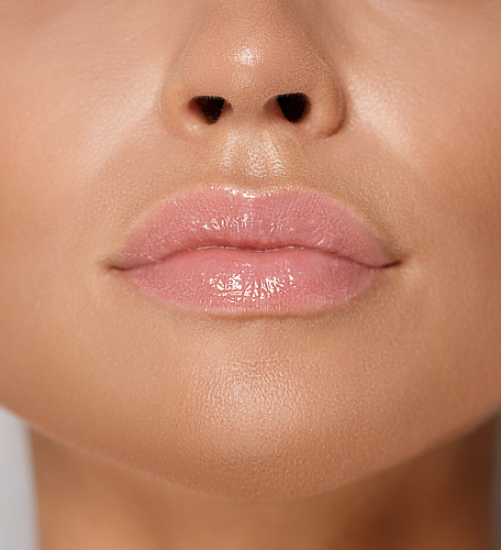 LUXVISAGE Блеск-плампер для увеличения губ LIP volumizer hot vanilla, 2,9 г (303 Baby Pink)