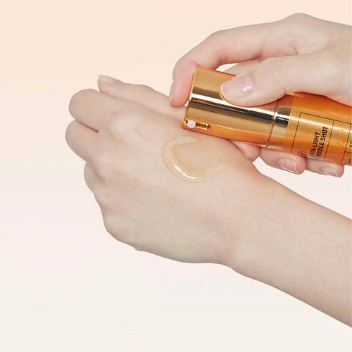 VT Cosmetics Бустер-сыворотка с микроиглами, витамином C и ниацинамидом Vita-Light Reedle Shot 100, 50 мл